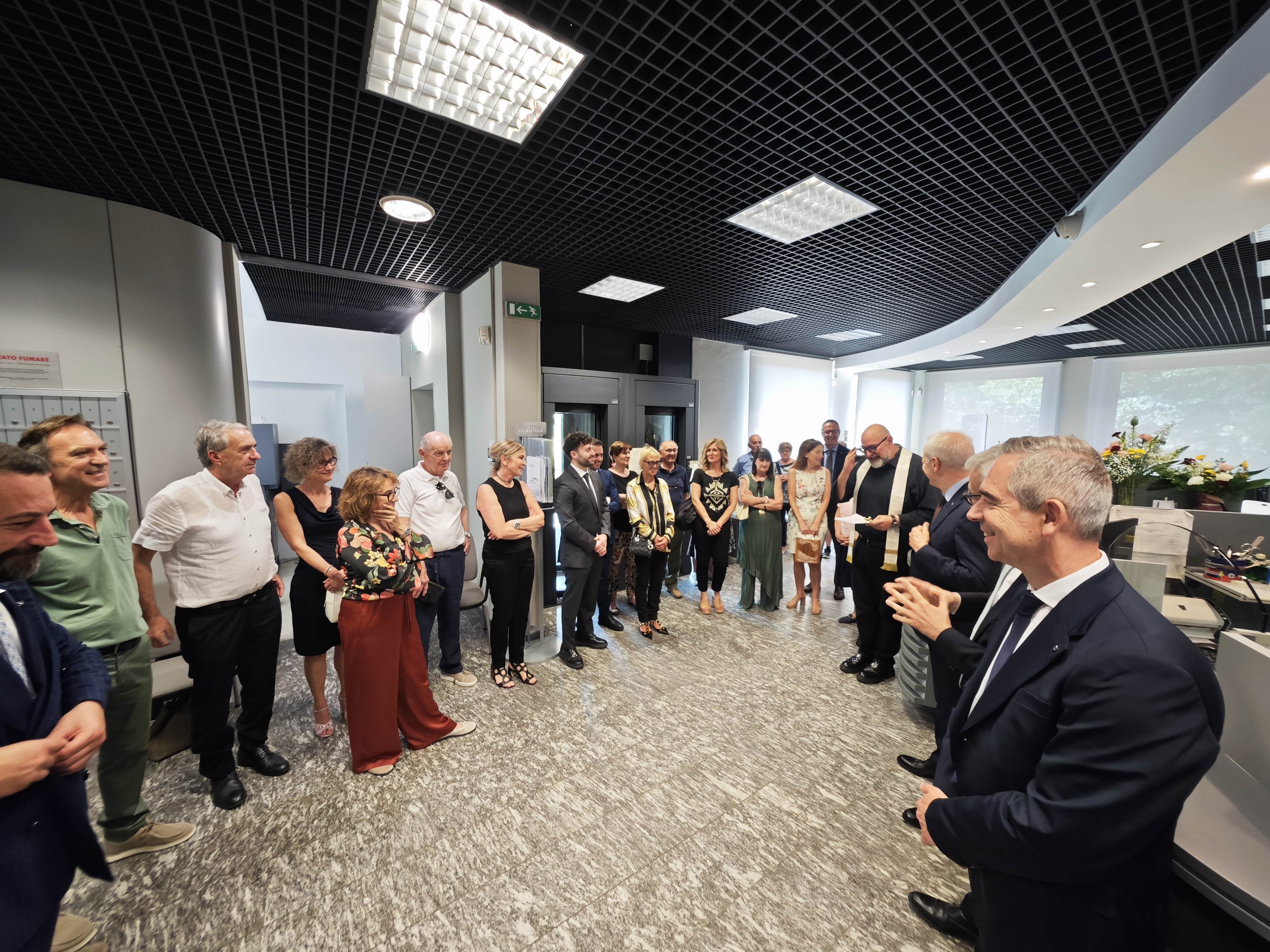 Un momento dei festeggiamenti per l'anniversario della filiale di Castelvetro