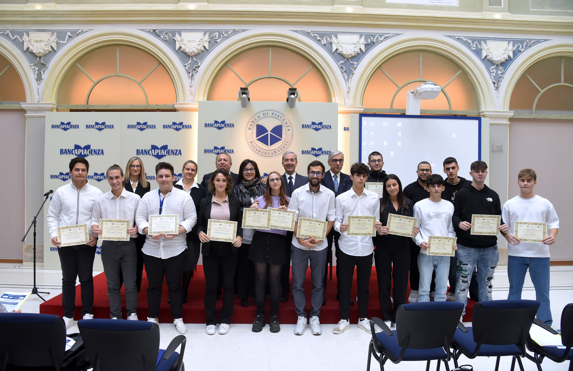 ALLE SCUOLE GIOIA, RESPIGHI E ROMAGNOSI LE BORSE DI STUDIO DELLA BANCA DI PIACENZA PER GLI STUDENTI