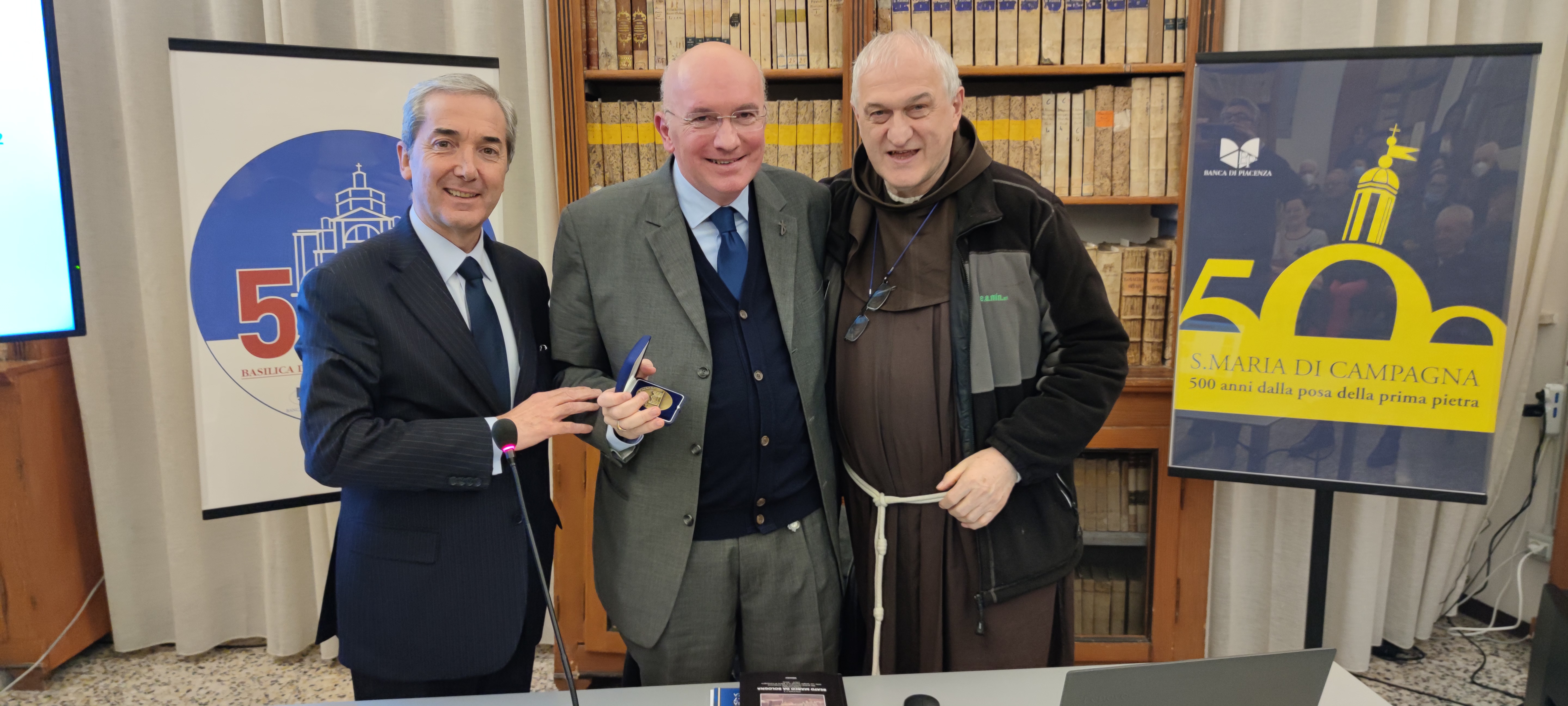 DA QUATTRO SECOLI RIPOSANO IN SANTA MARIA DI CAMPAGNA LE SPOGLIE DI UN FRANCESCANO CHE SALVÒ L'ORDIN