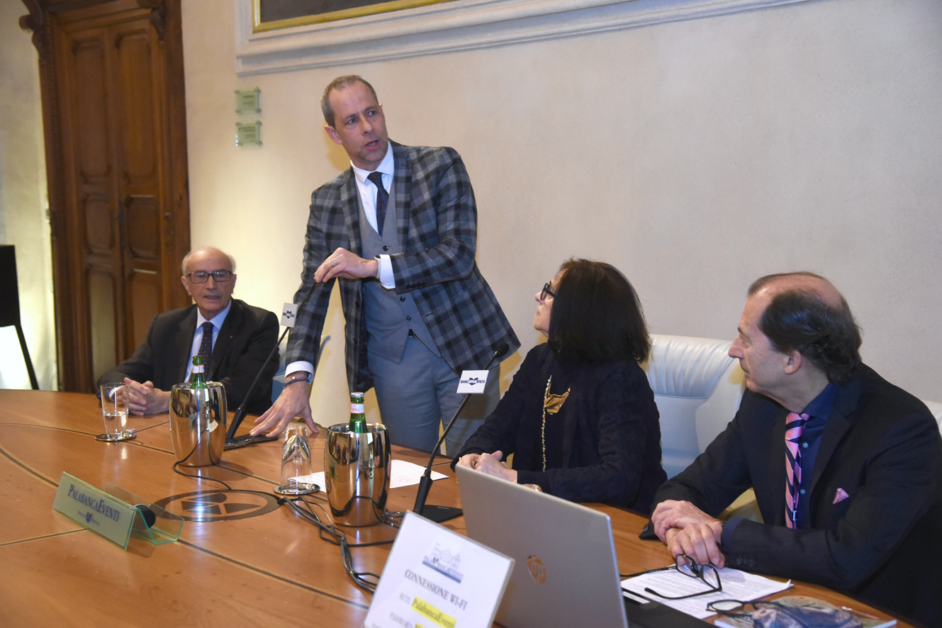 «VIENI AL PALABANCAEVENTI E VIVI L'ARTE»